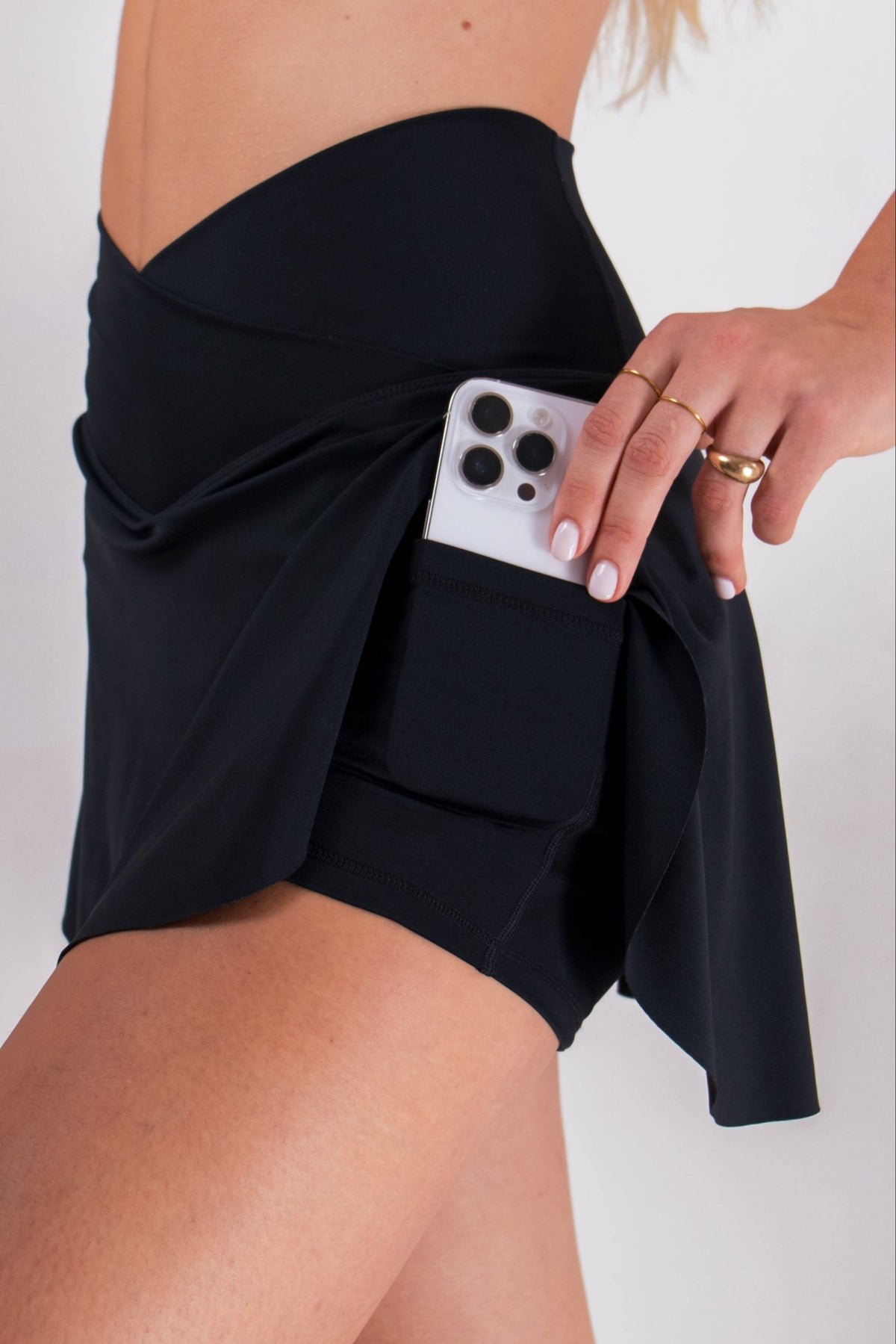 Women’s Performance Skort with Built-In Shorts — Black